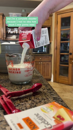 How to Make Stabilized Whipped Cream Frosting
