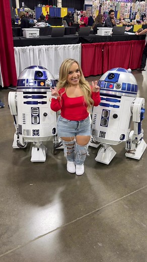Star Wars Highlights at Comic-Con Featuring R2-D2