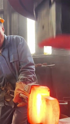 Strong Metal Parts Forged with Power #EngineeringProcess #IndustrialManufacturing #MetalWork
