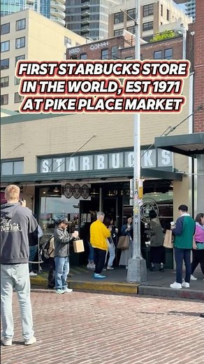 Inside the World’s First Starbucks Store ☕️👀