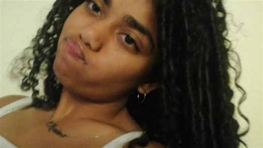 Achieve Beautiful Finger Coils for Curls