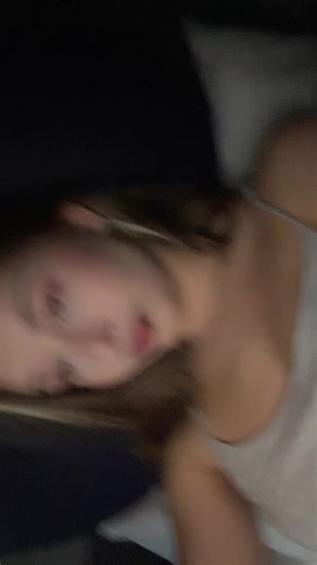 Bello (@xqnn4b3ll)’s videos with Heartless - Kanye West