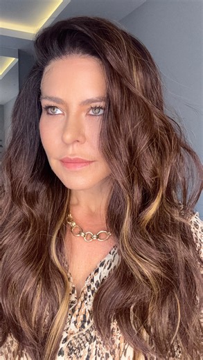 11K views · 42 reactions | O que mais procuramos numa lace é transparência de frente! Essa lace de fibra premium entrega tudo! ✅Lace Boila repartição livre na melhor fibra! Comente se vc usaria!❤️ | Cia dos Cabelos | Facebook