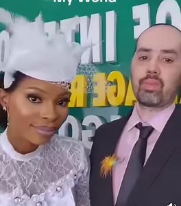 The Unsmiling Groom ... Is it his Normal visage or some abnormal situation preceding the Nuptials ? So this footage is making the rounds on this street basically because of his visage during the ceremony in contradistinction to the others with him. | Adegbenro Adebanjo