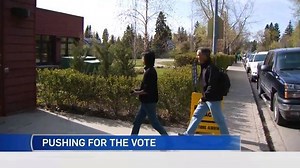Preparing for severe winter weather, UCP pushes NDP to call election, and Calgary-created mascots to walk Super Bowl sidelines…Tara Nelson has your headlines. The CTV Calgary News at Six for Friday, February 1 is available here: https://calgary.ctvnews.ca/video?clipId=1594723&playlistId=1.4043573&binId=1.1201914&playlistPageNum=1 | CTV Calgary