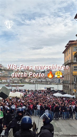 Fanmarsch der VfB-Fans durch Portos Altstadt ⚪️🔴