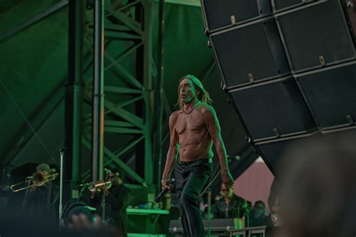 Iggy Pop Performs "Punkrocker" For The First Time Ever After TikTok Virality -