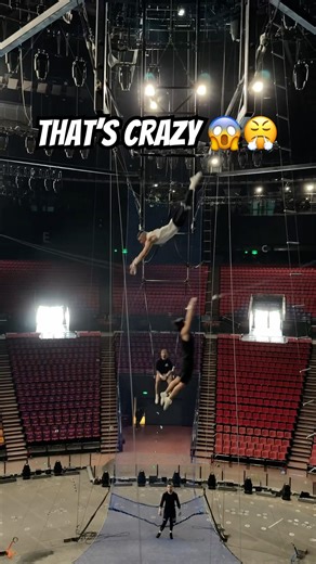 Double trick 😱 #circus #split #artist #performance #acrobatics #gymnast