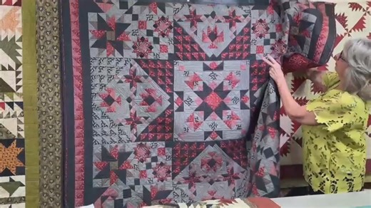 2.1K views · 36 reactions | The Pineapple Quilt - Option 12! Part 8  Want to learn more about Teaching, Products, and our Premium Club? Click here:  linktr.ee/jodibarrows | Square in a Square quilting | Facebook