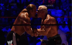 HHH vs肌肉老爹健美比赛！