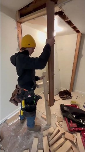 2x4 jack for lifting ceilings!