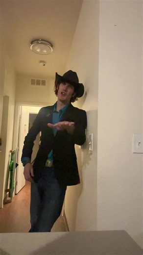 contrabasstrombonecowboy (@contrabasstrombonecowboy)’s videos with Honky to keep badonkadonk - Ri bortini