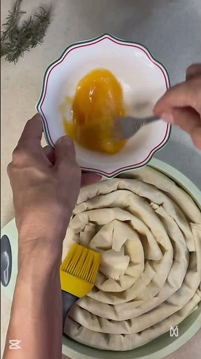 Homemade Burek with Meat & Cheese 🥩🧀 Crispy Phyllo, Juicy Filling!