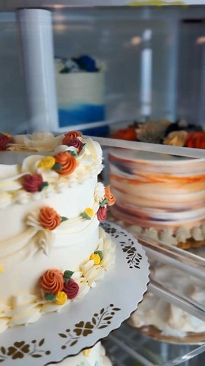 Fall cake appreciation post 🍂 We can't help but admire the cakes our staff fills the cases with. Each design really captures the essence of fall! Which is your favorite from the video? Let us know! #bakery #pittsburgh #fall #cake #falldesserts #thanksgiving #cakedesign | Pastries A-La-Carte