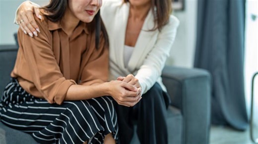 These 8 common signs of perimenopause probably aren’t what you think