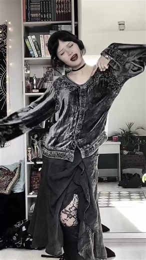Witchy outfit of the day🔮💫🌌✨🖤 #OOTD #goth #whimsigoth #outfitideas #alternative alternativefashion alternative whimsical tanbikei kei malice mizer maximalism witch witchcraft witchtok nancy downs vampire dark aesthetic medieval revival Dracula gothic goth alt gothic whimsigoth whimsical alternative fashion nana thecraft fantasy wizard magical ethereal whimsical whimsigothic whimsigoth vintage ethereal fantasy fantasycore medievalrevival witch fyp de vintagefashion fairycore medievalcore vint