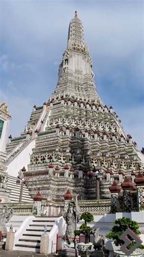 This Temple Changes With the Light 🌅