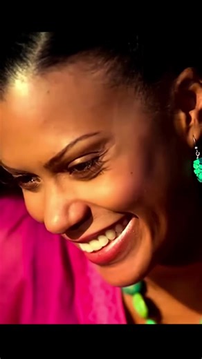 Common- Coke Close ft Mary J . Blige #common #maryjblige #cokeclose #rnb #music