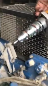 Perkins 1300 injector installation #dieselengine #mechanic #repair #generators