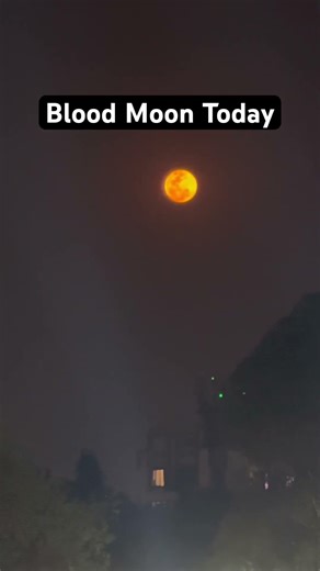 Blood Moon Live Today | Stunning Red Moon in the Night Sky