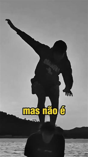 Há um amigo mais chegado do que um irmão Provérbios 18:24 #amizade #irmãos #frases #bible #podcast