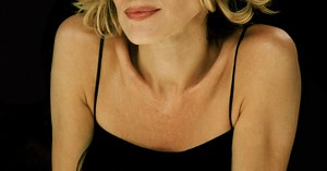 17 Times TV Shows Hid A Star's Real-Life Pregnancy