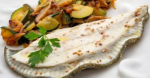 Filetes de rodaballo con verduras, receta de Karlos Arguiñano