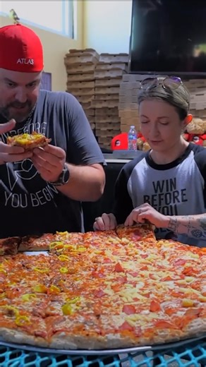 Visiting the wee town of Florence, Alabama with my favorite teammate, Randy Santel, to take on Fat Boys Pizza's undefeated 28in. "Gut Buster" Team Pizza Challenge! | Katina Eats Kilos