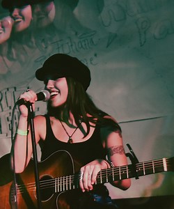 Juliana Marie Concert & Tour History  | Concert Archives