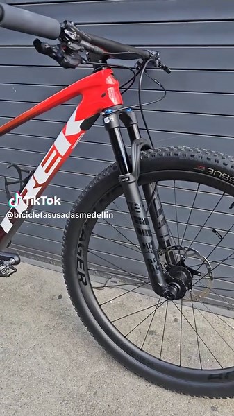 Trek Procaliber 9.8: La Bicicleta Ideal para Ciclismo