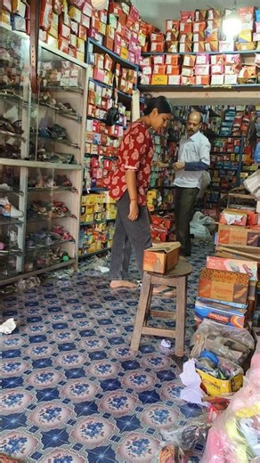 Nibu is busy buying shoes... #dailylife #vlog #minivlog