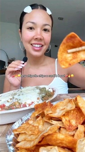 VIRAL CHIPOTLE CHILI LIME CHIPS & CARDI B BOWL MUKBANG | NEW CHIPOTLE FOOD | SATISFYING EATING ASMR