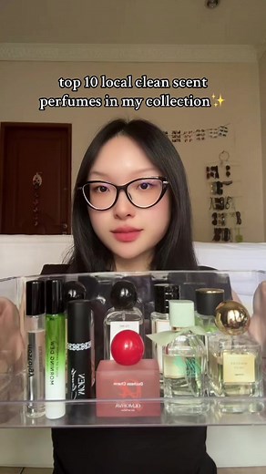 here are my kind of “clean scent” perfumes as someone who’s not really into clean scents!💗🫧✨ and they’re perfectly curated as i’m a true wewangian angkuh tebel jedar jeder girl through n through, so when i say i love these freshies, i mean it with all of my heart & i love them as they are, cuz they do be smelling SO GOOD🫶🏻 perfumes mentioned: - burlesque night & teh sereh @nostalgyperfumeofficial - molly’s daydream @NIDHI - angelique @Être Parfums - tea-amo @amthra - duchess charm @OLMORVA F
