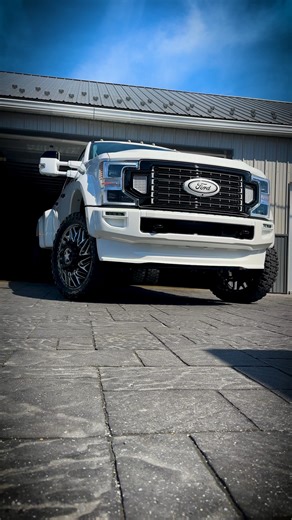 They need it! #F450 #AmericanforceWheels #Dually #strykersuspension #KrietzCustoms | Krietz Customs