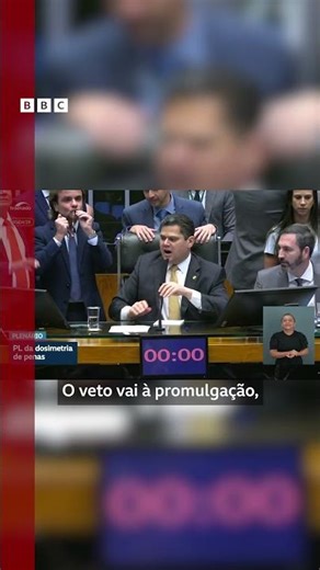 Em nova derrota para o governo, Congresso derruba veto de Lula e reduz pena de Bolsonaro