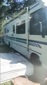 Cleaned up 1994 Chevy Winnebago brave rv