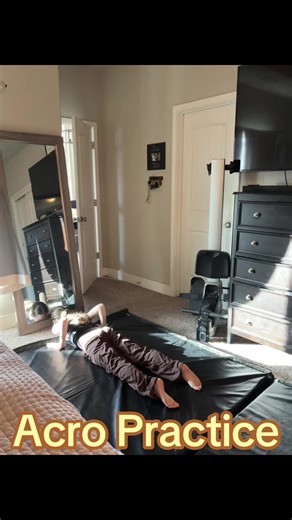 Shes come a long way in acro…ballet and acro were not batural for her but this year it sort of became what she is getting good at #competitiondancer #dancer #ballet #dance