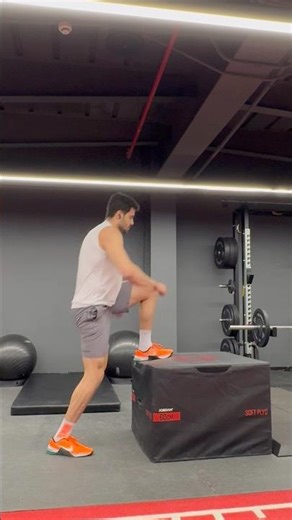 Single Leg Box Jumps - plyomtrics
