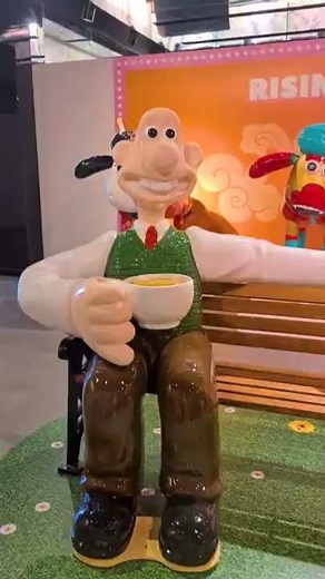 ✨ NEW Wallace & Gromit Merch Store ✨ Gromit Unleashed Shop, Bristol | ‪@Aardman.Official‬
