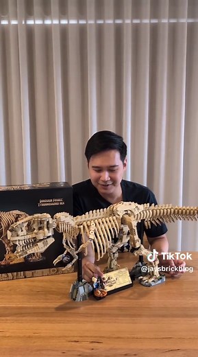 76968 Dinosaur Fossils: Build a Massive T-Rex Model