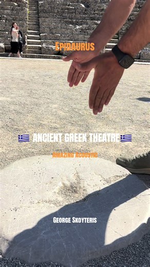 Επίδαυρος, Ελλάδα🇬🇷 🌿 🌿Το Θέατρο του Ασκληπιείου της Επιδαύρου οικοδομήθηκε στη δυτική πλευρά του Κυνορτίου όρους, στα τέλη της Κλασικής εποχής, γύρω στο 340-330 π.Χ., στο πλαίσιο της γενικής ανοικοδόμησης του ιερού και χρησιμοποιιήθηκε τουλάχιστον έως τον 3ο αι. μ.Χ. Το μοναδικό αυτό μνημείο, το τελειότερο και διασημότερο αρχαίο ελληνικό Θέατρο, το οποίο συνδυάζει την κομψότητα με την τέλεια ακουστική, είναι κατά τον Παυσανία, έργο του Πολύκλειτου (του Νεώτερου), του δημιουργού της Θόλου στ