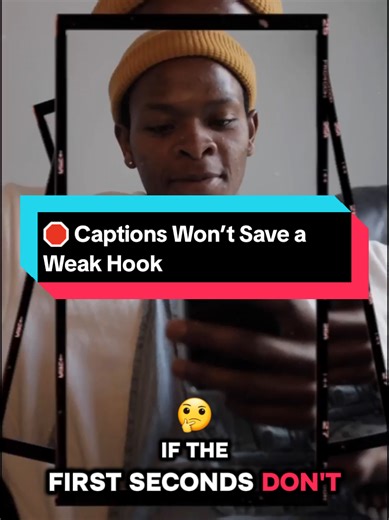👀 Many beginners spend way too much time writing captions and forget about the opening seconds of the video. 🎯 If the hook doesn’t grab attention fast, most people never even reach the caption. Fix the opening first, then let the caption support it. 📌 I put the simple formula in my bio. #facelessvideos #facelesscontent #shortformvideo #tiktoktips #contentstrategy