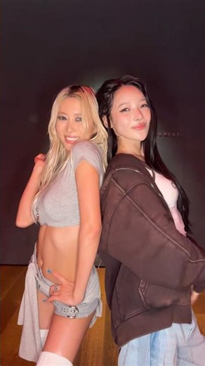 What’s a girl to do in the #Backseat 💋 #KARD #카드 #전소민 #SOMIN #UNVEIL #다영 #DAYOUNG