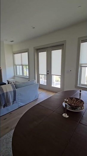 Control Your Shades with One Remote – See How It Works | Bumble Bee Blinds of Austin