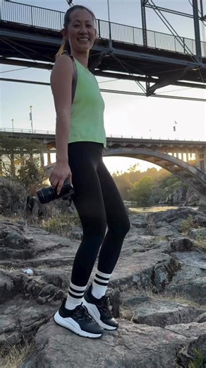 Our lightweight REVIVE™ midsole is the perfect partner for long days, providing lasting comfort and compression-resistant foam. | Shoes For Crews