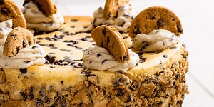 Cookie Dough Cheesecake Will Be The *Mic Drop* Dessert Of Any Party