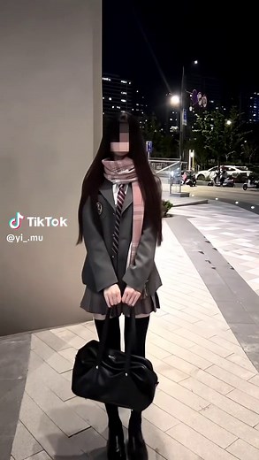 Explora el Estilo del Uniforme Japonés