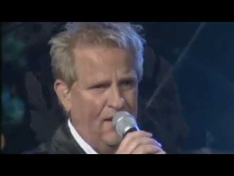 Crucified With Christ - Phillips, Craig And Dean