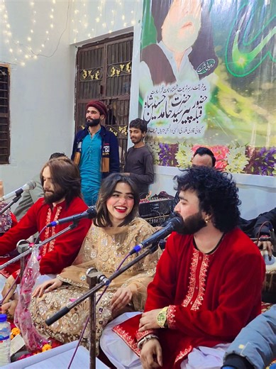 Song Guess kar Kay Bato0 Coment BoX ma Saray 🤗❤️0️⃣3️⃣1️⃣3️⃣6️⃣8️⃣2️⃣3️⃣1️⃣0️⃣9️⃣ Contcat Nmber Book Your Events With Honey Brothers Birthday , Wedding , Suffi Night , Qawalli Night ♥️👑 #honeybrothersofficial #1mviewschallenge #1mviewschallenge