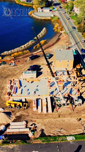 Here's your 5 things to do this weekend in and around Mystic CT. Driven to you by Joshua's Worldwide to the new construction site and new home of the Stonington Community Rowing, Inc. 🚧🏗 October 31- November 2, 2025 1) The United Theatre Friday 🎃 3rd Annual HallUween Trunk-or-Treat 5pm-7pm Westerly 2) Garde Arts Center Saturday & Sunday Hocus Pocus LIVE! Gardearts.org 3) The Port of Call The Wreck of the Titanic Friday Theportofcallct.com 4) Seaside Shadows Haunted History Tours LLC Haunted H